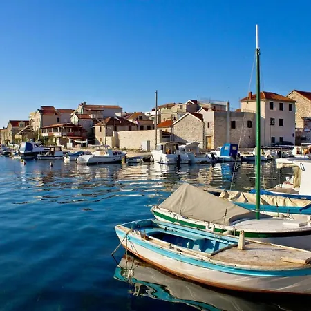 Holiday In Tribunj With Balcony, Air Conditioning, W-lan 5042-4 Apartment Tribunj (Sibenik-Knin)