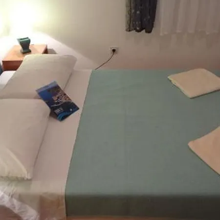 Apartment Holiday In Tribunj With Balcony, Air Conditioning, W-lan 5042-4 Tribunj (Sibenik-Knin)